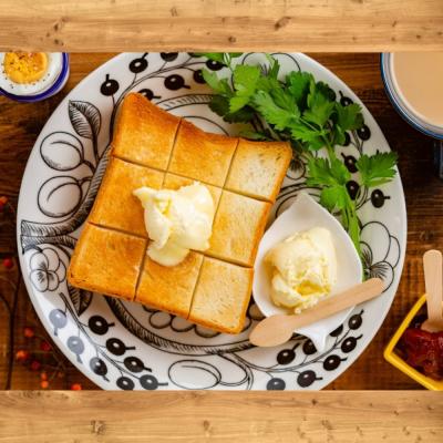 ふるさと納税 紋別市 よつ葉バター3種食べ比べセット(6個入り) |  | 01