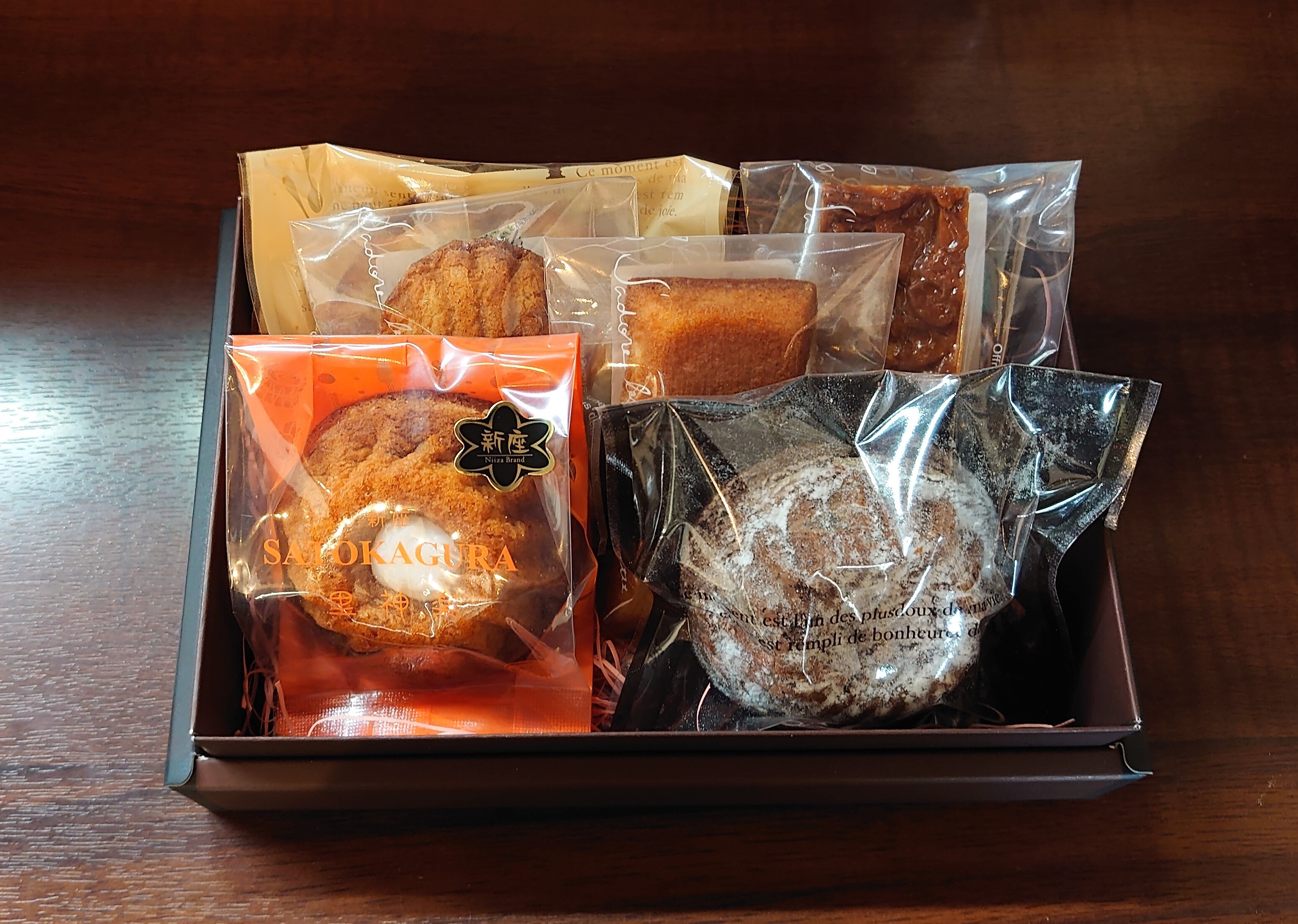 
                  「PATISSERIE　Liante（パティスリー　リアント）」の焼き菓子アソートセット（6個入り）
                