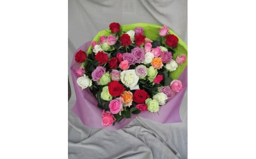 鳥海山麓の澄んだ水と空気が育んだ　バラの花束（大） SE0129