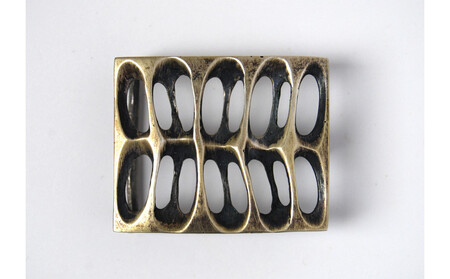 豊福知徳　「バックル」