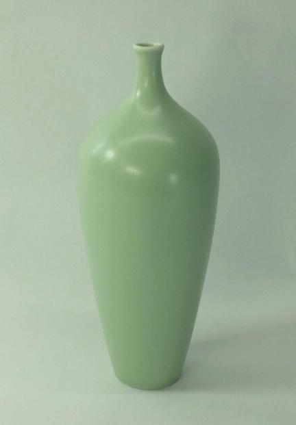 【波佐見焼】シックな一輪挿し　マットグリーン　Ｍ　【西海陶器】　１　１３３７１