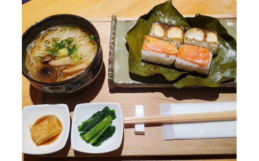 
                  奈良まほろば館 Cafe ＆ Bar まほら ふるさと納税 柿の葉寿司セット お食事券（１名様ご利用分）
                