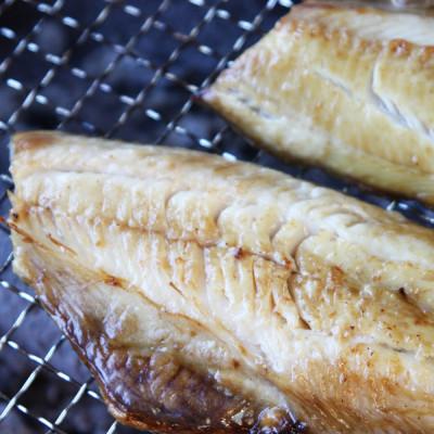 ふるさと納税 稚内市 【 北海道 の 居酒屋 気分】 一夜干し 縞ホッケ (半身2枚入)×3パック 稚内 |  | 02