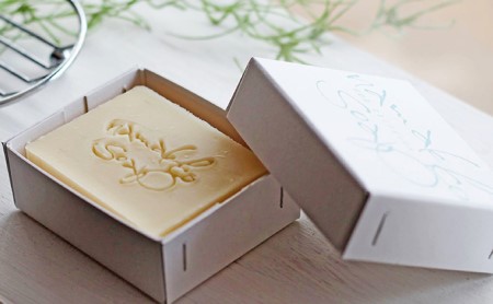 京都産なまこのせっけん namakko soap せっけん 石けん 手作り 石鹸 固形石けん なまこ ナマコ コラーゲン セラミド サポニン 高保湿 無添加 洗顔 洗髪 コールドプロセス製法 なまこ石
