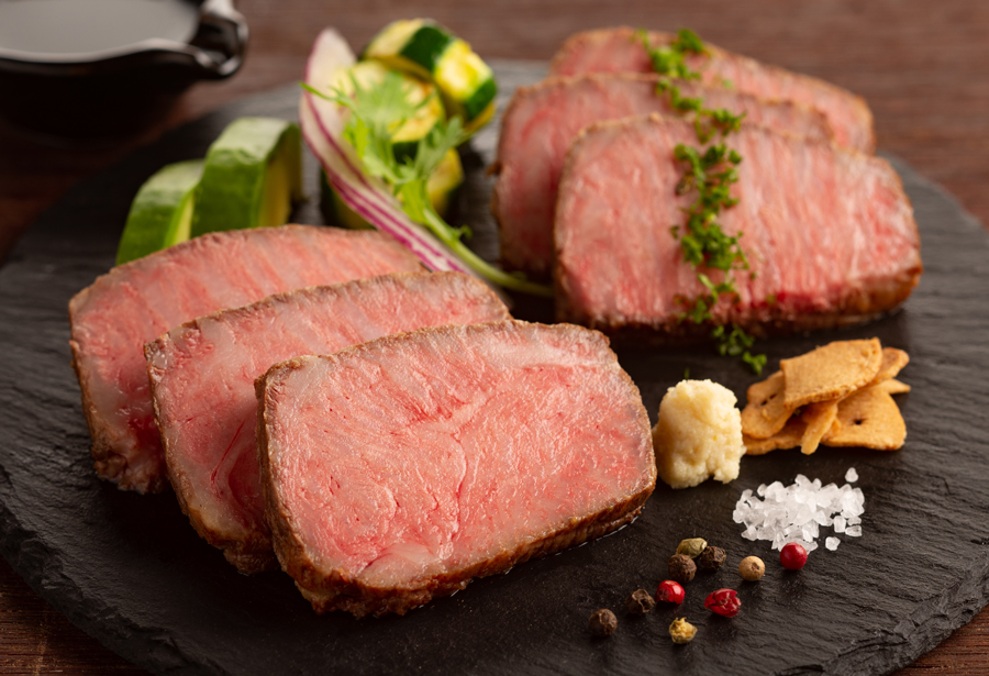 鹿児島黒牛 和牛 国産ローストビーフ　計400g(200×2本) /// 和牛 黒毛和牛 お肉 柔らかい ジューシー ローストビーフ国産 人気 ワイン 厳選 ヘルシー 冷凍 ギフト 贈答 奈良県 広陵町