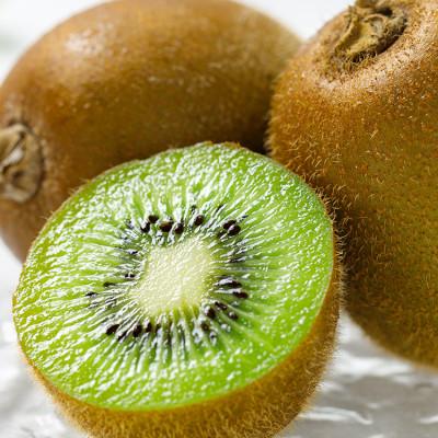 ふるさと納税 那須塩原市 キウイフルーツ　1箱 (27〜36玉) |  | 01