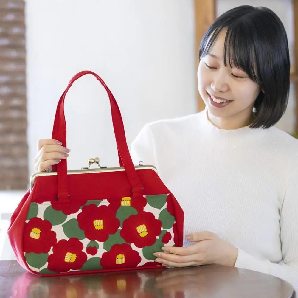 【ブラック マーガレット】つらくてがんばれない時、「まぁ、このバッグだけは、かわいいわー」と少し元気になってもらえる。そんな想いを込めて、ひとつひとつ手作りでつくるハンドバッグ。Handmade Ha