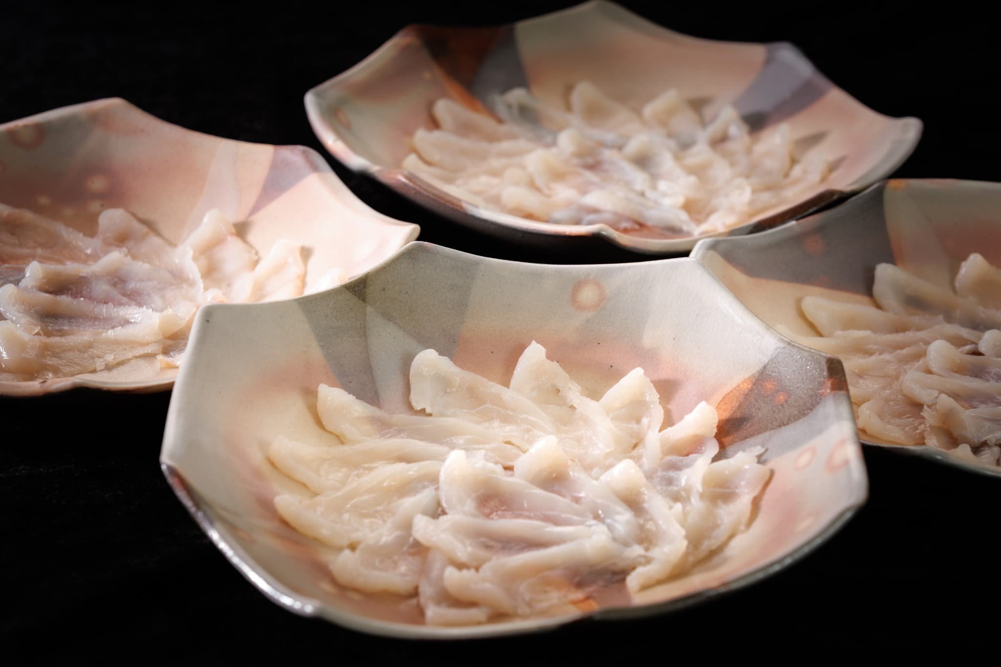 
            A104　萩焼の彩り小皿（4枚セット）ととらふぐの饗宴
          