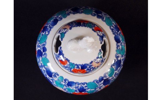 【伊万里焼】色鍋島唐草文香炉【市川冬山窯】 H450