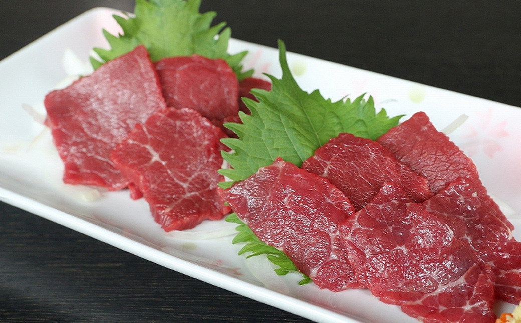 
            【3ヶ月定期便】【熊本と畜】国産上赤身馬刺し 約400g 馬肉 馬刺し 国産 定期便 熊本県 水上村
          