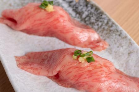 【浅草】焼肉ビースト 特産品ランチ・ディナー共通コース 4名様（1年間有効） お店でふるなび美食体験 FN-Gourmet1072525