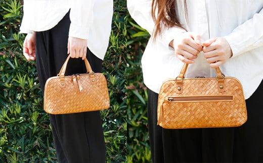 005-91　【オレンジ】しっとり柔らかな高級天然馬革 編み込み お財布機能ポシェット