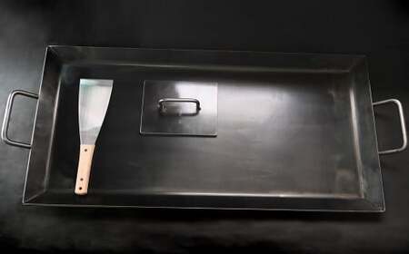 アツアツ鉄板 お祭り屋台サイズ(厚さ6mm)、オサエちゃん 角大(厚さ9mm)、鉄板用ヘラセット【58-10】