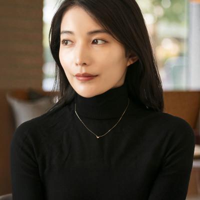 ふるさと納税 大津市 【18金イエローゴールド】大人可愛いハート ダイヤモンドネックレス 胸元に浮かぶ小さなエレガント |  | 02