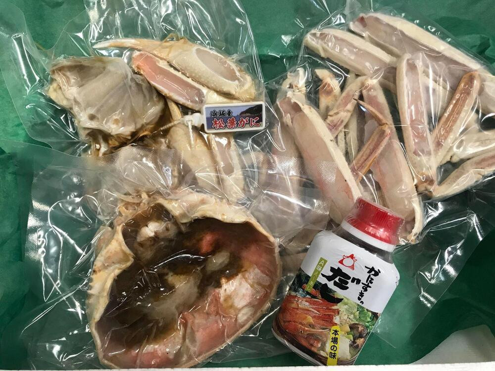 
調理済み活〆松葉ガニ（濃縮だし付）［加工前活けの状態で800g～1kg以上×1匹］　国産 松葉ガニ 松葉蟹 蟹刺身 かにしゃぶ ふるさと納税 松葉がに ふるさと納税 カニ カニ鍋 カニスキ 蟹鍋　SK00128
