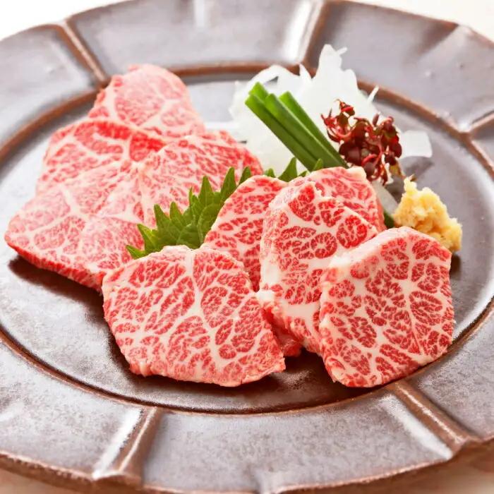 プレミアム三角バラ馬刺し約100g  国産大トロ馬刺しZBK002