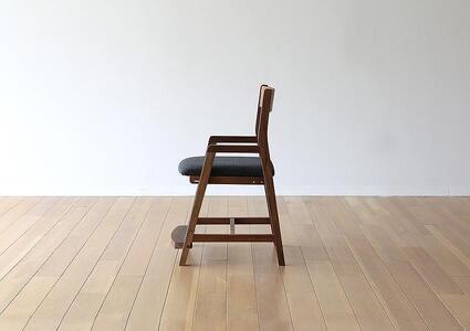 【開梱設置】高野木工 セレスト チェア ウォルナット 生地：CHART7ブラック【10年保証】