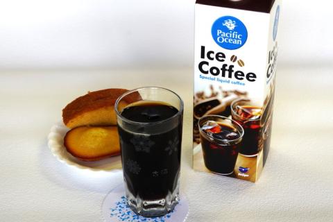 無糖アイスコーヒー　1000mlパック×6本 | coffee 6リットル コーヒー 珈琲 アイスコーヒー アイス珈琲 ブラック ブラックコーヒー 無糖 紙パック 飲料 ネルドリップ ドリンク 取り寄せ お取り寄せ 個包装 3本 3L ご家庭用 手土産 美味しい おいしい おしゃれ 高級 カフェ ギフト 厳選 贈答 贈り物 お中元 夏ギフト プレゼント 茨城県 古河市 送料無料 _EG05
