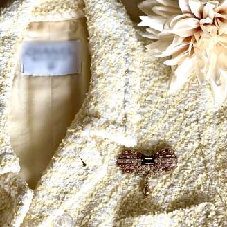 クラシカルなリボンブローチ(茶ーブラウン)希少なスワロフスキー®クリスタルを使用したRose Taraオリジナルデザインブローチ