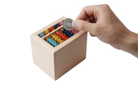 賽銭箱型そろばん貯金箱（スタンダード）[ そろばん 算盤 知育 計算 ] 雑貨 学び そろばん学習 学習 計算力 考える力 子供 孫 プレゼント 贈り物 学べる カラフル インテリア 子供部屋 賽銭箱