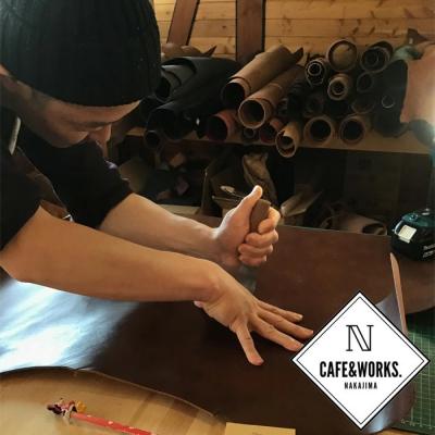 ふるさと納税 紋別市 レザークラフト:真鍮シャックル本革レザーキーホルダー(ブラウン) |  | 03