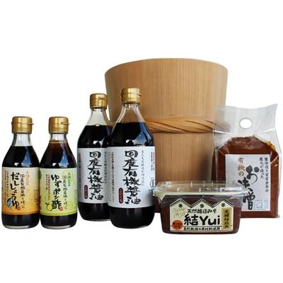 ふるさと納税 多可町 自然栽培みそ「結」と国産有機味噌、醤油、ゆずポン酢、だし醤油詰め合わせ　523