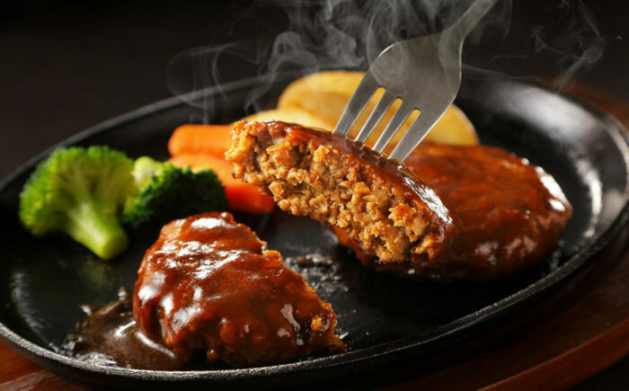 【10月1日金額改定予定！】佐賀牛仕込みハンバーグ 計960g（120g×8個） / 佐賀県 / 上場食肉 [41AOCS046]