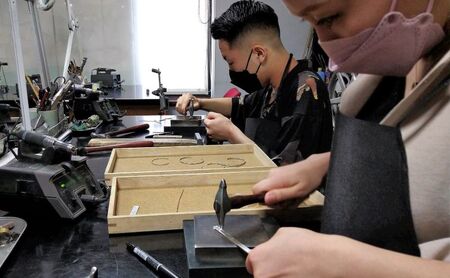 彫金 シルバー 槌目バングル 制作 体験 コース 2名 FABBRICA OSAWA ／ 体験チケット