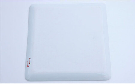 有田焼 角平皿22cm 侘助文 白【赤絵白磁硯処 雪月花】食器 うつわ 器 磁器 陶磁器 皿 飾り皿 プレート メインプレート 角平皿 角皿 植物 侘助 わびすけ 椿 つばき 手描き A80-51