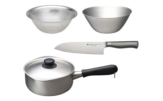 キッチンナイフ18cm & ステンレス製片手鍋18cm & ボウル・パンチング19cm FC036014