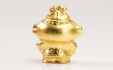 純金箔鉄偶 桐箱入り 南部鉄器 鉄偶 鉄分補給 鉄玉 雑貨 小物 壱鋳堂 日本製 金箔 土偶 キャラクター オブジェ 置物 インテリア 高級感 伝統工芸品 工芸品 民芸品 盛岡名産 ギフト 贈り物 プ