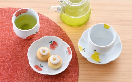 【波佐見焼】りんご・ラフランス ミニ コップ 湯呑 小皿 セット 食器 皿 【松幸陶芸】 [HB46]