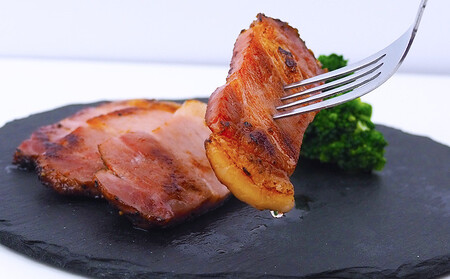 アグー豚「パイとん」しゃぶしゃぶ用1kg（500g×2）&ベーコン2枚 しゃぶしゃぶ あぐー アグー あぐーしゃぶしゃぶ 豚肉 豚しゃぶ 旨み 希少 お鍋 パイン ブランド豚 モモ肉 パイとん ベーコ