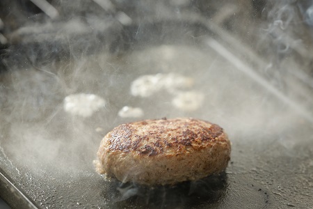 佐賀産豚 粗挽きハンバーグ（140g×5個）：B110-017