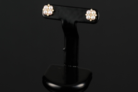 艶めく素敵なお花♪アコヤ真珠ベビーピアス：C308-001