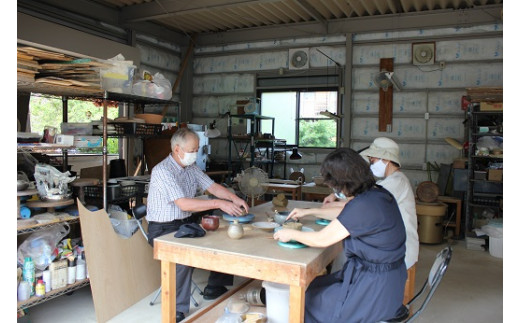 伊勢 阿吽窯 陶芸体験チケット (1名様分) 陶芸体験 2時間 陶芸 工芸 体験 旅行 チケット 体験券 ろくろ  利用券 トラベル 伊勢志摩 伊勢　阿吽（あ・うん）窯 三重 伊勢 (438)