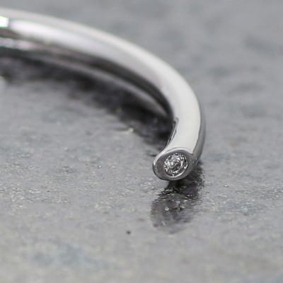ふるさと納税 大津市 【SILVERプラチナコーティング】ダイヤモンド2粒がキラリと輝く 遊び心ある上品で可愛いバングル　 |  | 02