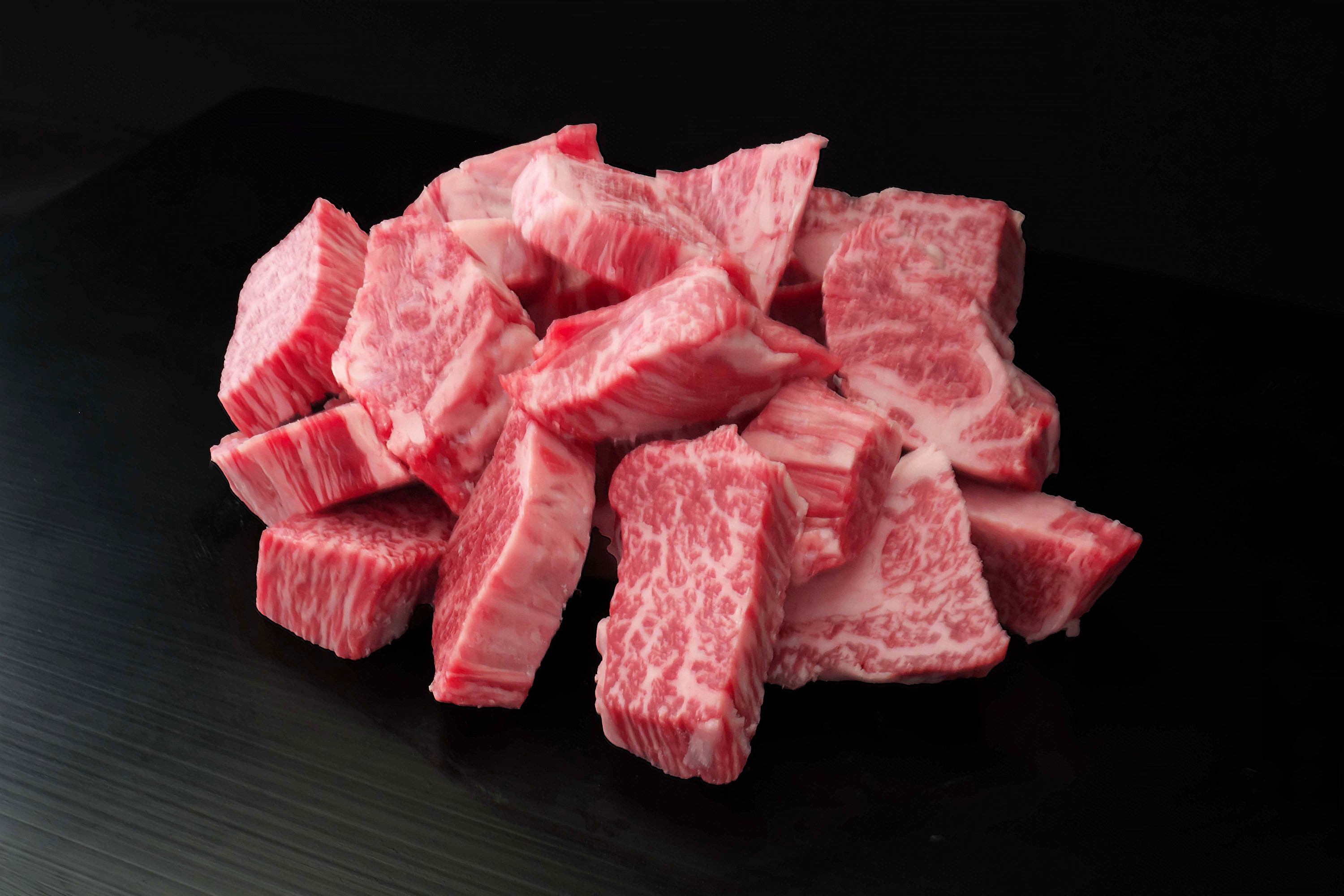 【訳あり】佐賀牛ヒレ不揃いサイコロステーキ600g 192-J1557