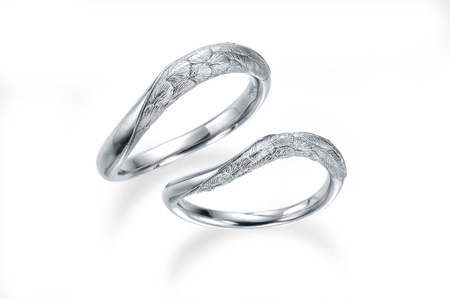 ブルージュの羽根リング　レディース【サイズ：8号～16号（1号刻み）】