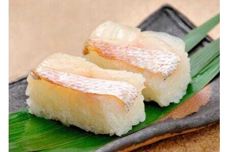 M320　紀州あせ葉寿司２１個入（鯖・鯛・鮭）