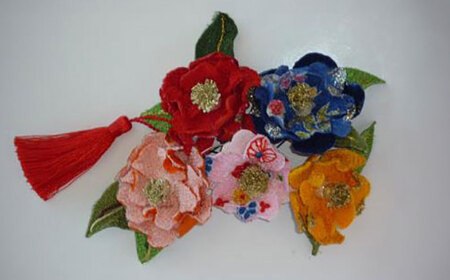 特許取得の土佐和紙を使用の造花　髪かざり（姫つばき5色）らんまん 花 雑貨 造花 インテリア お祝い ギフト 贈答 人気 送料無料 高知市 【花工房美呂】 [ATCO005]