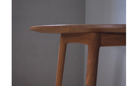 国産山桜の丸テーブル ラウンドダイニングテーブル≪出荷時期：受注後、約4ヶ月ほどで出荷予定≫ | ダイニングテーブル 丸テーブル 家具 インテリア 長野県 塩尻市