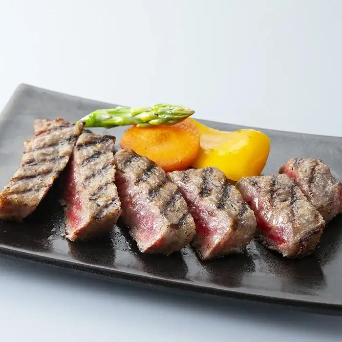 岩井亭 近江牛 味噌漬（サーロイン・ヒレ）3枚 計270g 高島屋選定品 （株）高島屋洛西店 滋賀県 東近江市 B-H03 近江牛 サーロイン ヒレ ステーキ 味噌漬け 270g ギフト 贈答