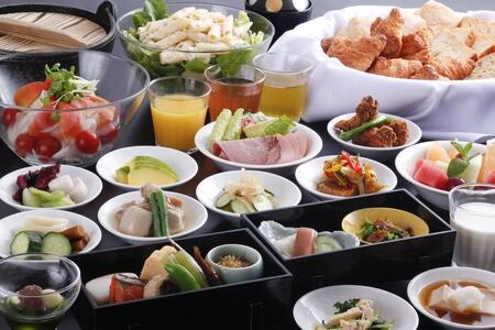【京都 嵐山温泉 花伝抄（共立リゾート）】平休日1泊2食付ペア宿泊券《京町屋ツイン》