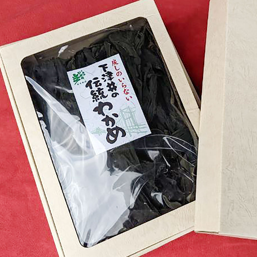 【ふるさと納税】下津井わかめ 100g入り／平状　 海の幸 乾物 海産物 栄養分 乾燥ワカメ 味噌汁 煮物 炒め煮 食材 薄い 柔らかい ミネラル 豊富 磯の香り