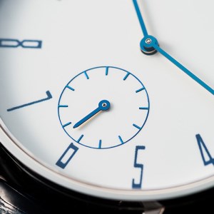 060-008　≪腕時計 ｸｫｰﾂ式≫SPQR arita ism small second mesh band