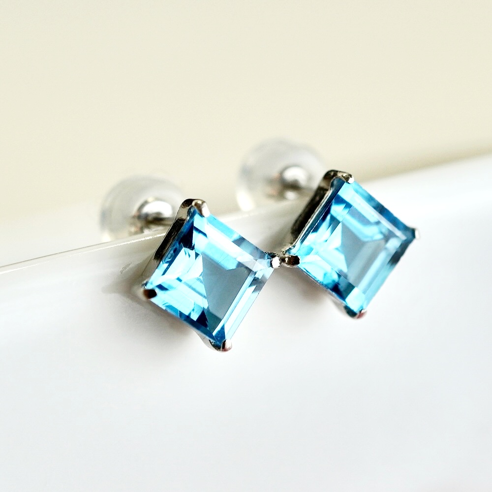 【ジュエリー】Pt900 プラチナ ブルートパーズ 一粒石 ピアス スクエアカット 6mm 保証書付 SIA-3233
