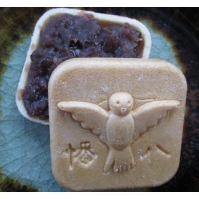 ふるさと納税 京都府 【京都　石清水八幡宮】鳩もなか　18個入り