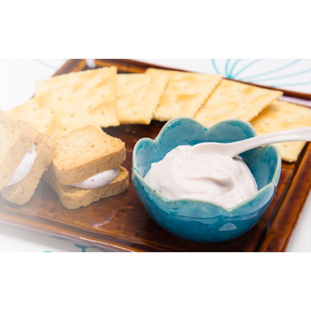 蔵王クリームチーズ500g　2個＆クラッカーセット　濃厚 クリーミー クリームチーズ チーズ 蔵王 人気【04301-0496】_イメージ3