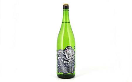 阿部勘 塩竃MEBACHI 純米吟醸酒　1.8L　【04203-0819】